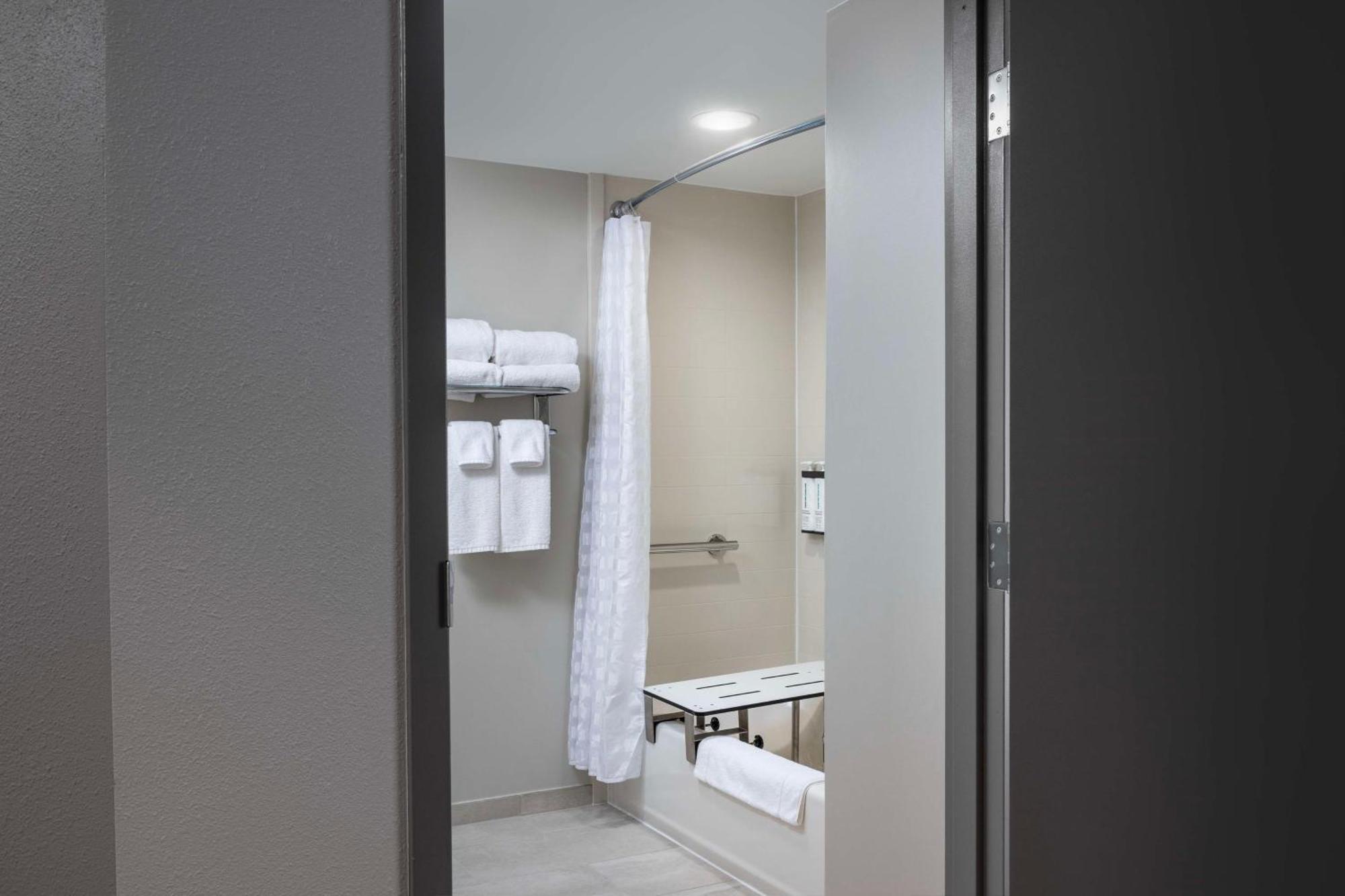 Hyatt Place Chantilly Dulles Airport South Eksteriør billede